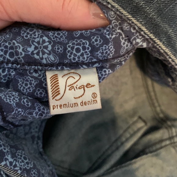 Paige Hidden Hills Bootcut Jeans size 28. - Picture 5 of 9